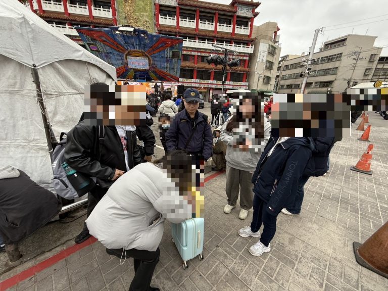 參加「浮現祭」行李箱手提包不見了 清水警3小時內尋獲