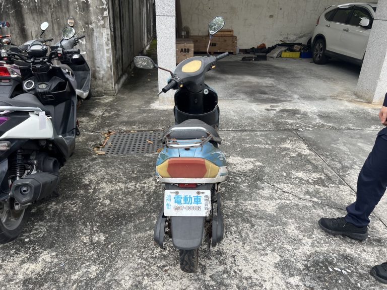 微型電動車遭竊 警方迅速逮捕竊賊