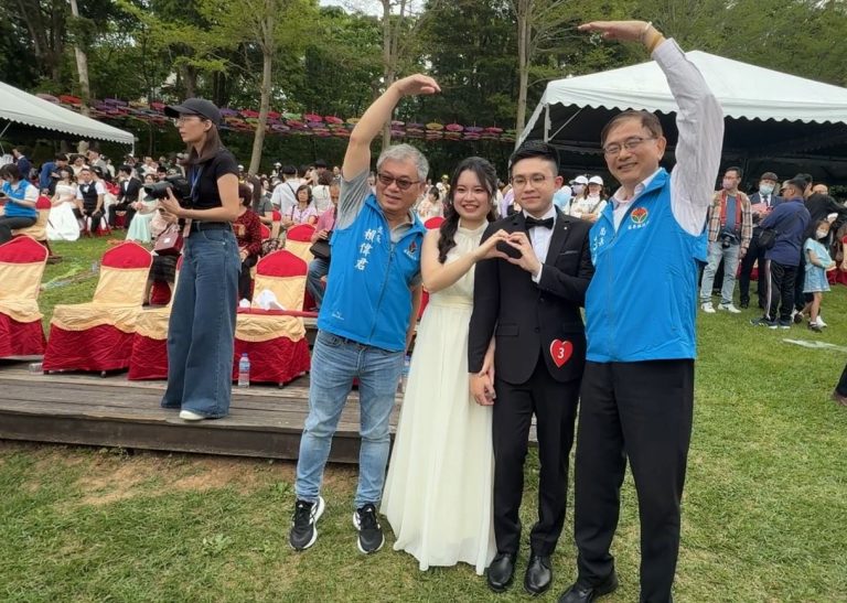 打詐打出愛火花！警察局與地政處因公結緣 桐花樹下攜手終身