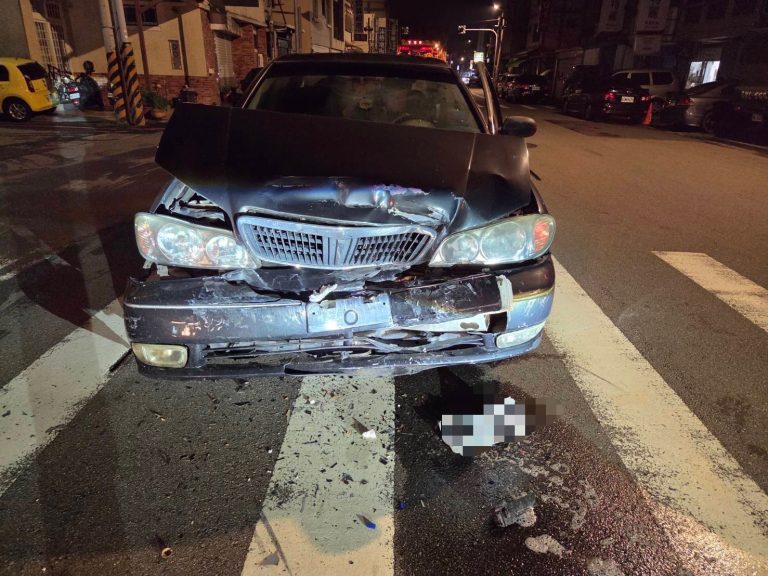 苗栗市中華路路口轉彎車與直行車碰撞 天色昏暗肇因待查