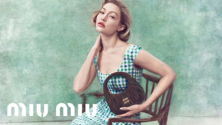 Miu Miu 2025「時尚，像一場懷舊的當代行為藝術」