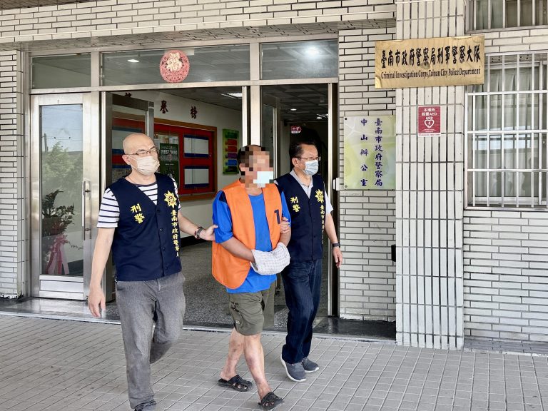 台南工人改造鋼管槍 南市刑大查獲送辦