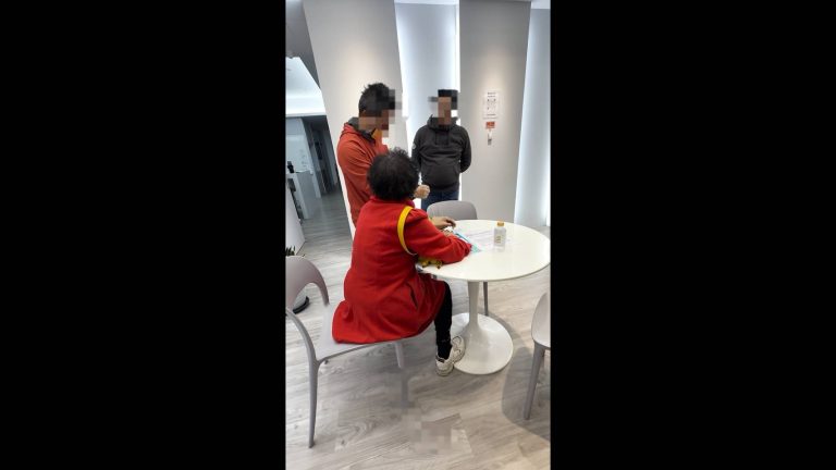 詐騙集團誘被害人購買虛擬貨幣支付醫藥費，中警刑大警官機警及時攔阻