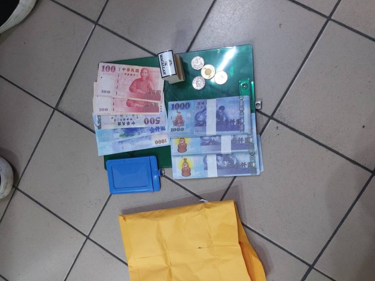 「輕鬆投資翻倍賺」是假話！台中警斷金流 逮獲24歲車手送辦