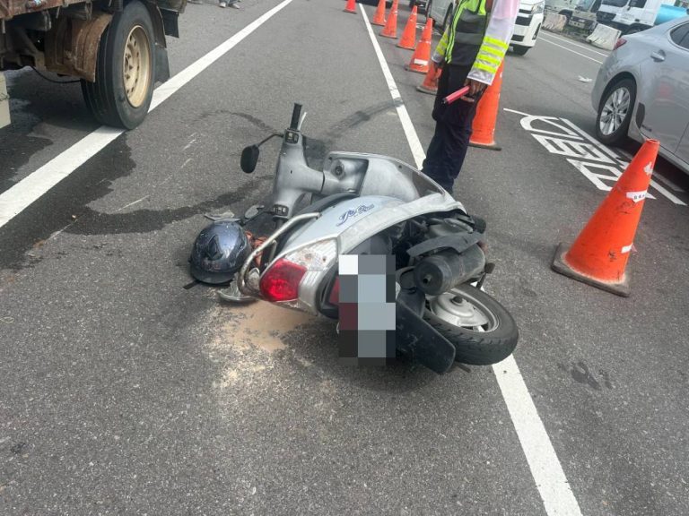 通霄140線驚險事故 老婦摔車後遭輾傷警方籲注意車前狀況