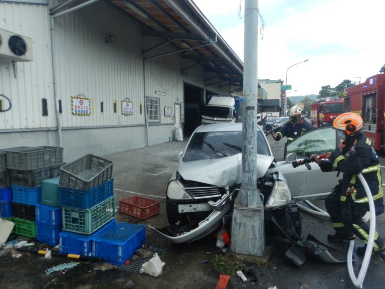台中軍功路車禍釀雙傷 駕駛車內查獲愷他命疑涉毒駕