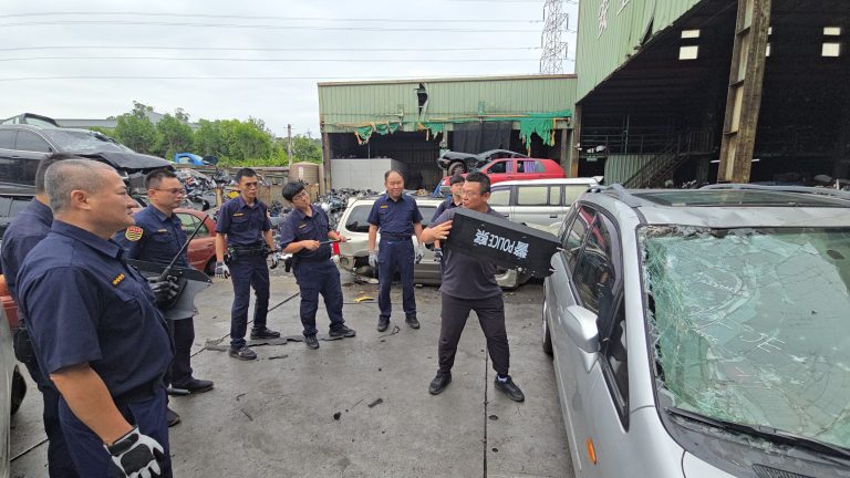 救人、逮嫌不再受限！清水警破窗訓練提升勤務安全