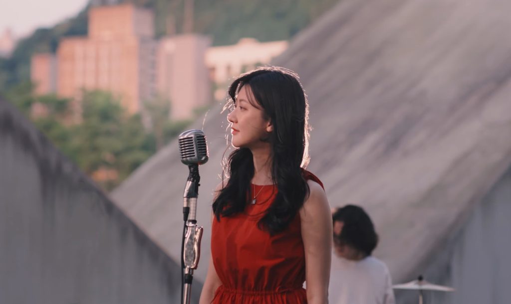 林逸欣挑戰唯美女女戀 MV 首播掀共鳴!十萬「Evelyn」網友對號入座 2 S 90538000 0