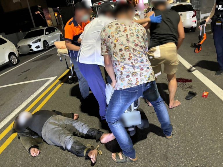 苗栗苑裡交通事故 郭男與蕭男擦撞送醫 竟是通緝犯