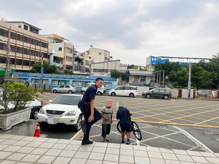 熱血少年出遊迷航狂騎單車160K 警員即刻救援終結「鐵馬驚魂記」