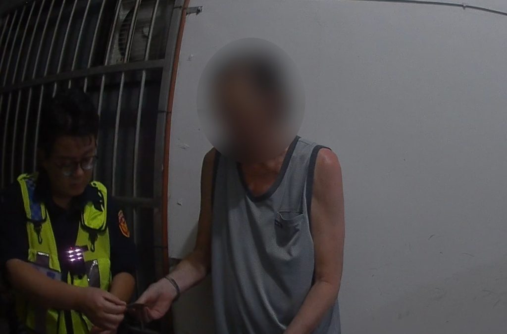 記錯地址誤認他人家　臺灣女婿罰站數小時警助返家