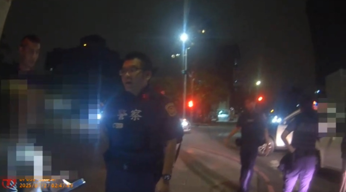 ▲圖說:尤男酒駕心虛跳車躲入公園草叢,被警揪出後二度拒酒測,警方開出36萬罰單 (圖/台中市政府 提供)