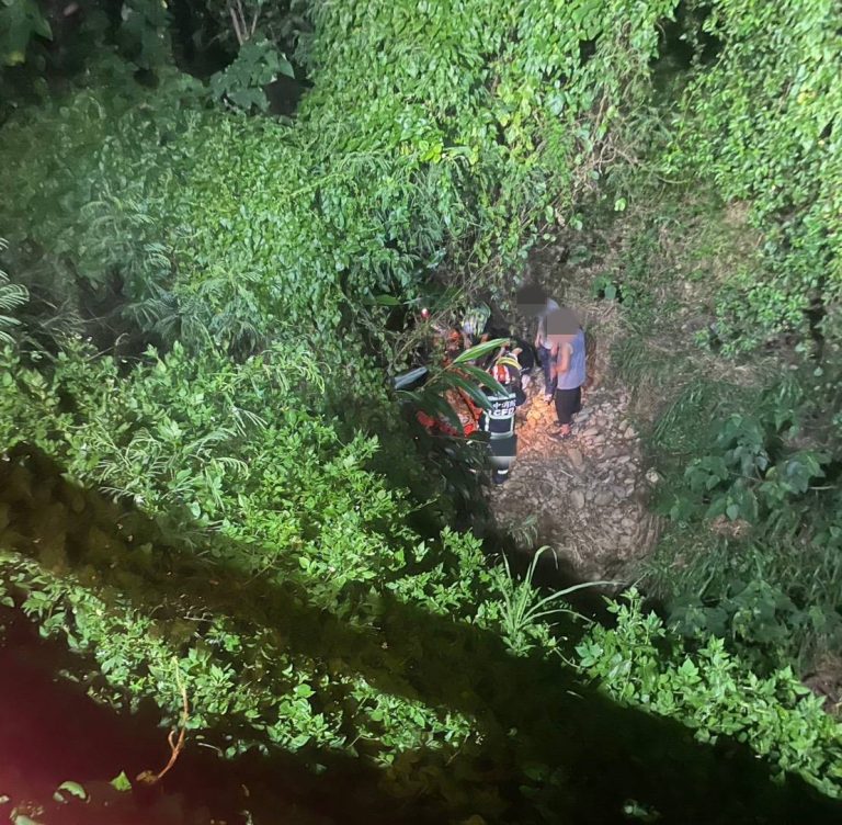 颱風前夕緊急救援 警消8小時救援尋獲失聯登山客
