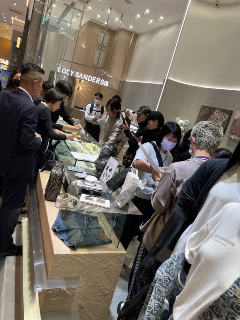 S__527745032 - 報新聞 Mega News
