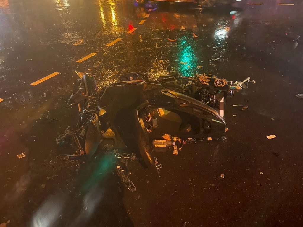 苗栗市中華路與經國路口車禍 19歲騎士傷重送醫