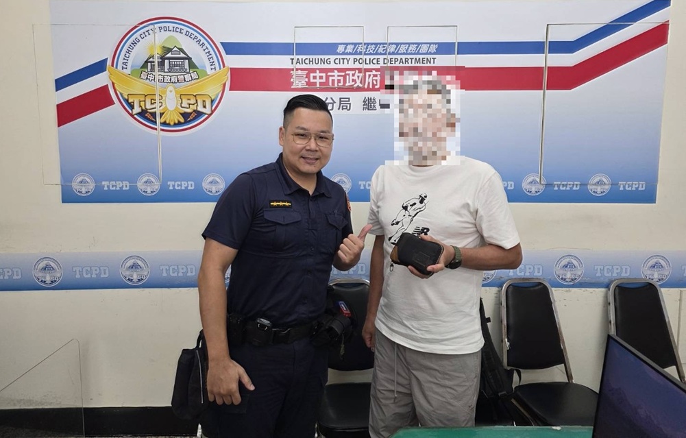 ▲圖說：員警透過電子郵件E-mail順利尋獲日籍失主，讓錢包物歸原主 （圖／台中市政府 提供）