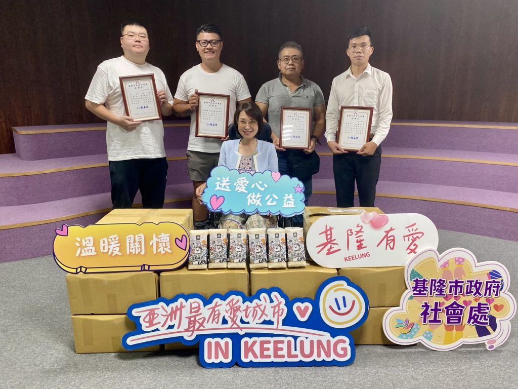 基隆市愛心實物銀行再添愛心 退休警察張國忠號召善心人士捐贈200公斤白米