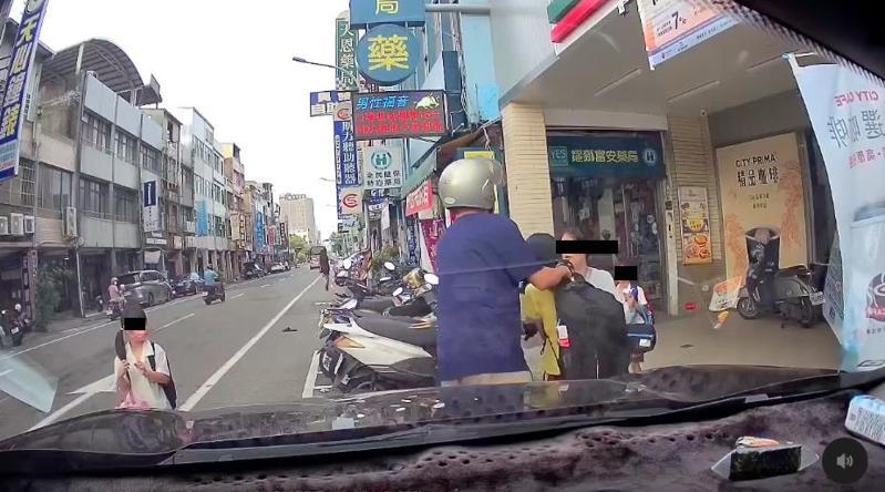 苗栗超商驚傳隨機砍人！3人受傷 犯嫌遭圍捕逮捕