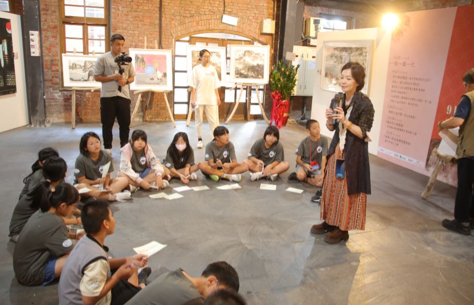 82歲黃光男再啟畫展〈82青春沙龍展〉詮釋「創作，是一生最年輕的事」