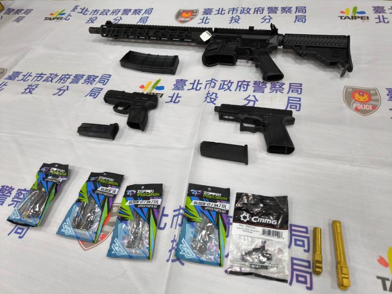 北市警破3億跨國槍毒案！名牌包夾藏21萬克毒品走私全數查扣