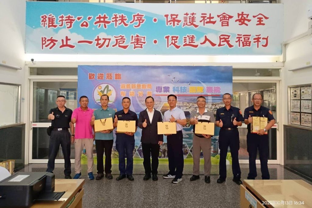 嘉義縣警局長親臨布袋分局  慰勉「東石海之夏」安維辛勞