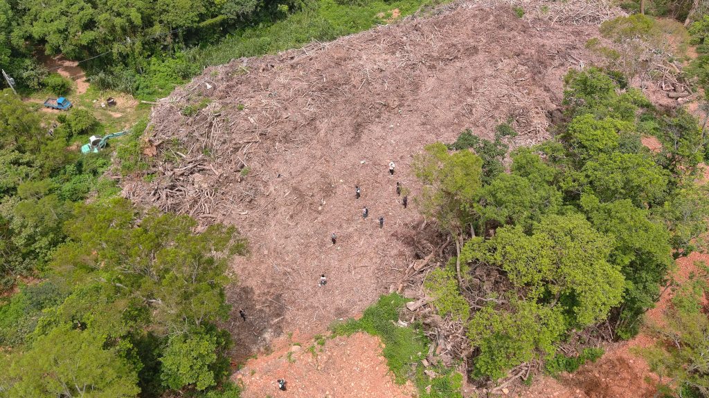 苗栗三義山坡地遭棄置逾1.3萬噸廢棄物 12人遭起訴求刑最重5年