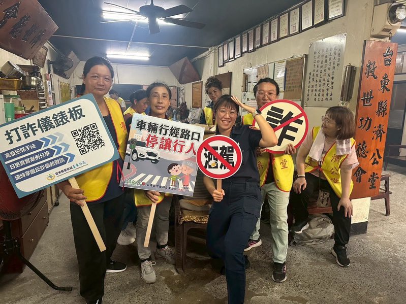 安全帽扣好!寶桑警宣導強化民眾安全知識