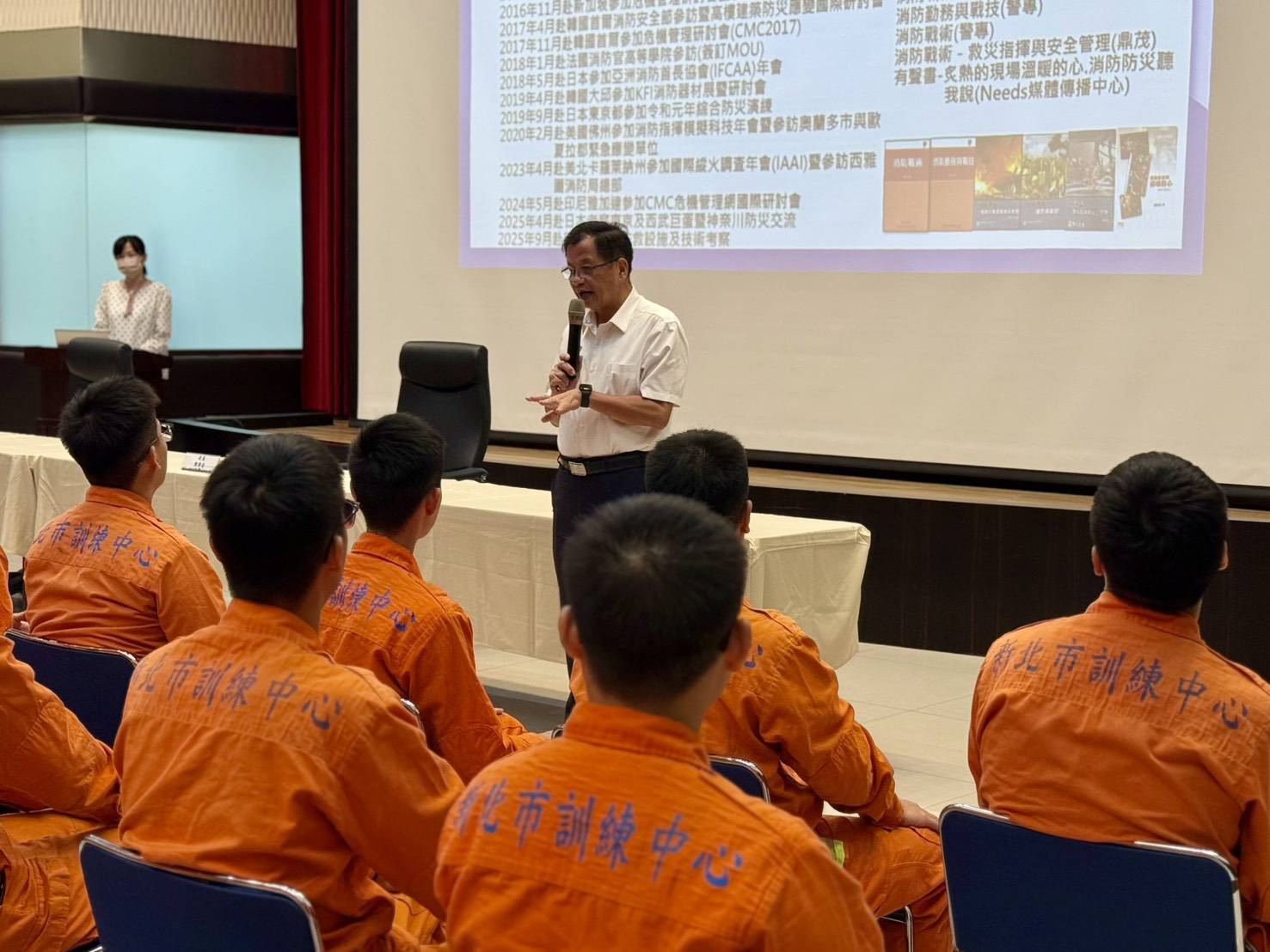 1465886 - 報新聞 Mega News