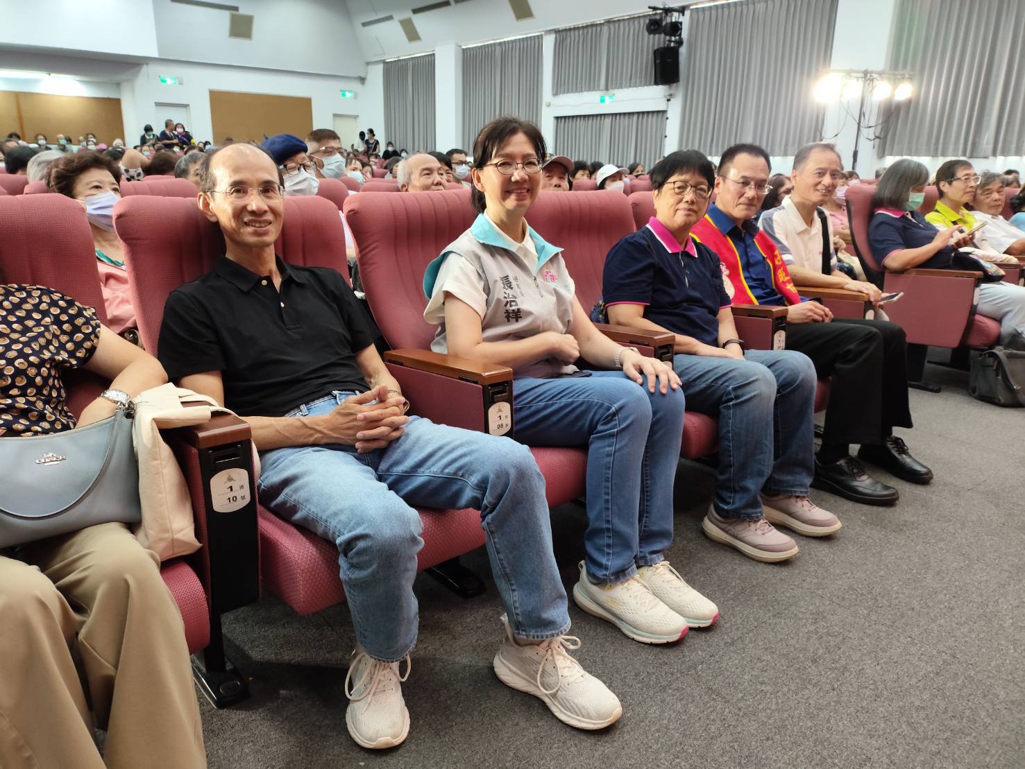 1471358 - 報新聞 Mega News