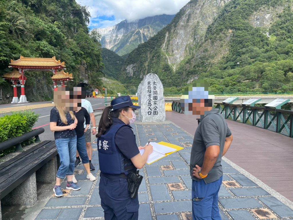 太魯閣堰塞湖封路管制 新城警分局加強勸離確保安全
