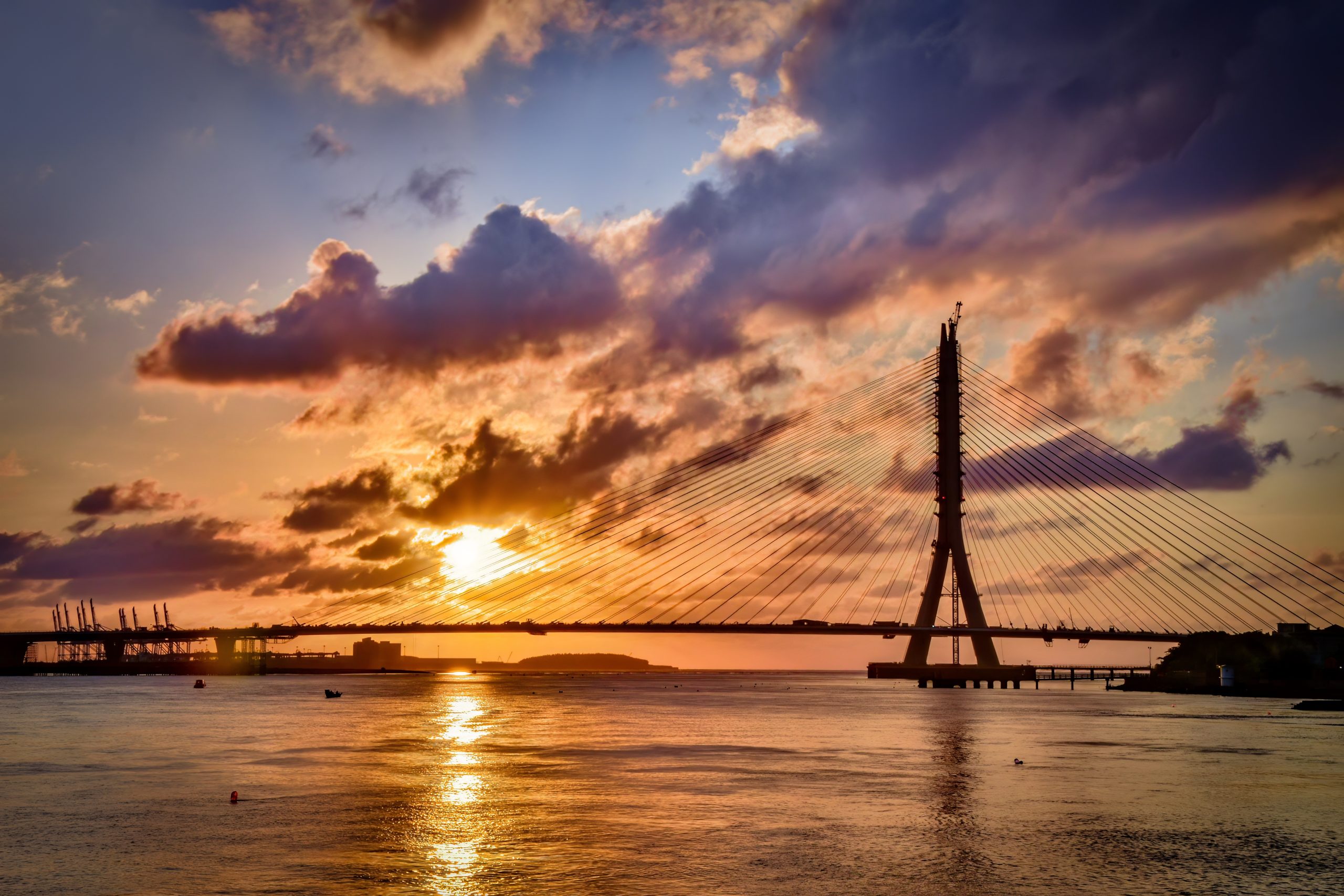 ▲圖五傍晚時分還可至望高樓欣賞淡江大橋夕照橋墩線條與淡水夕陽交織的畫面為一日永續輕旅行畫下浪漫句點圖-滬尾藝文休閒園區提供 - 報新聞 Mega News