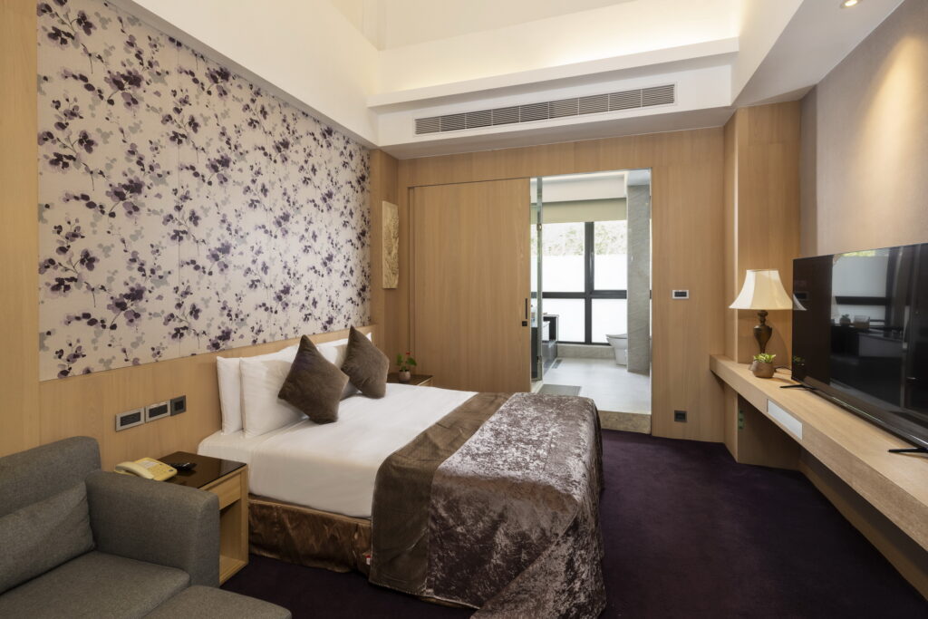 %E5%9C%964 %E5%A4%A9%E6%88%90%E9%80%B8%E6%97%85 %E8%9D%B4%E8%9D%B6%E8%B0%B7 %E6%9C%83%E9%A4%A8%E7%B2%BE%E7%B7%BB%E5%AE%A2%E6%88%BF 1024x683 1