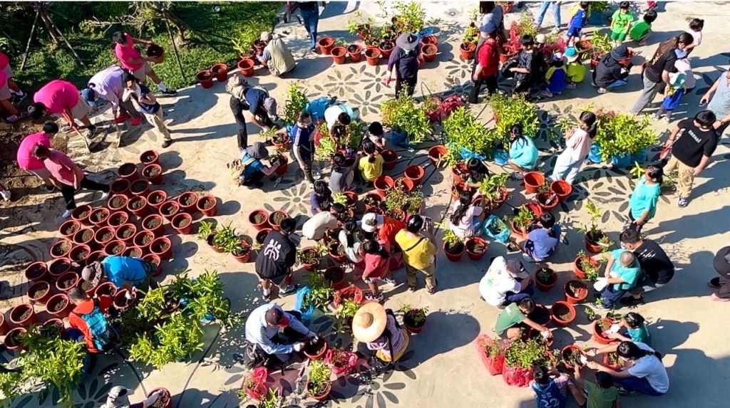 茂管處攜手地方齊心共植蜜源植物逾200人熱情參與迎蝶舞