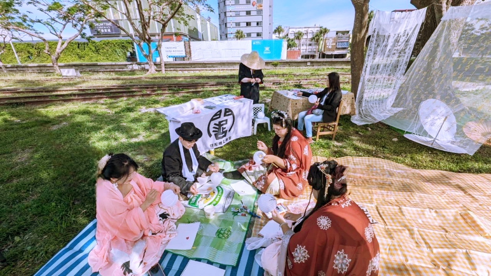 以園藝治療為主軸　救國團攜手問泥姐工作室結合地方長者活動與生活美學推出植物手作系列課程