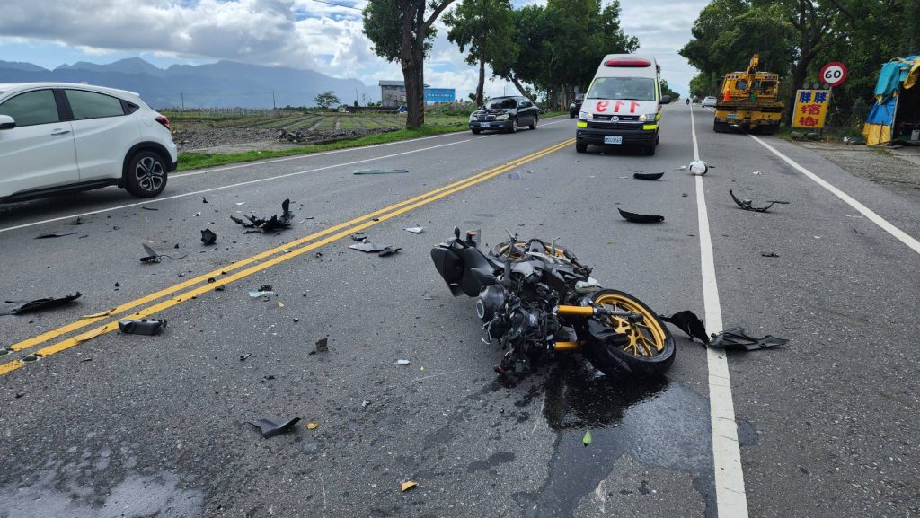 臺東關山警呼籲考照勿迴轉貪便 臺9線A2無照機車傷高額罰民事賠