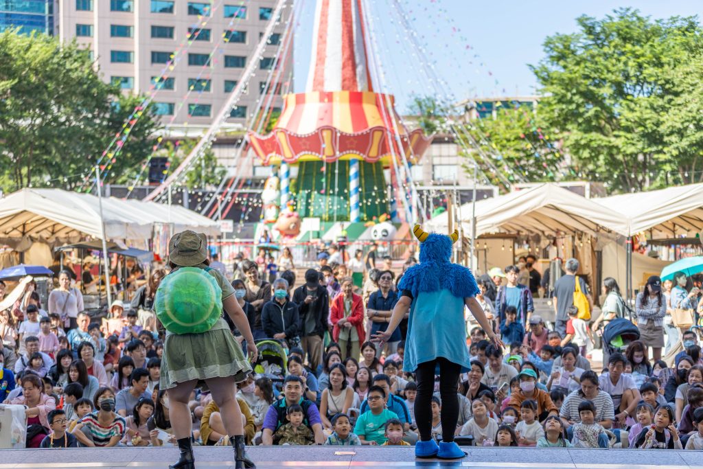 童樂馬戲揭開歡樂篇章　親子齊聚共度快樂時光