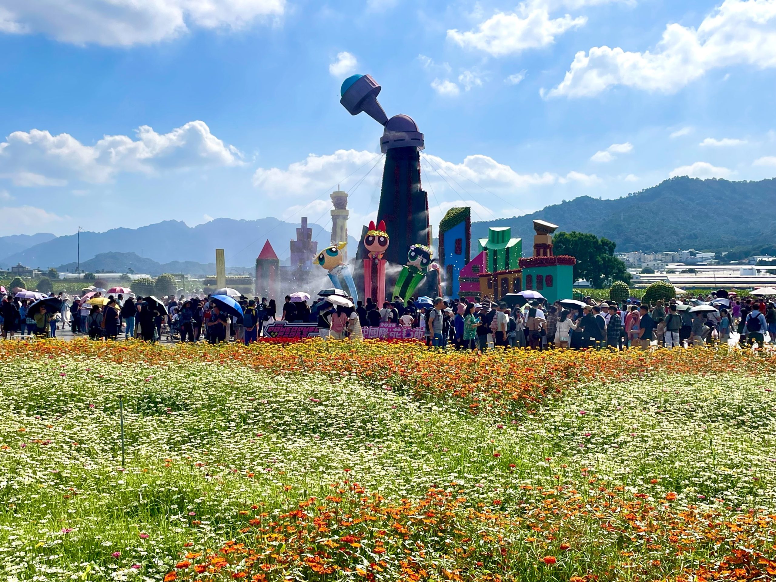 人潮爆發!臺中國際花毯節突破百萬參觀人次 農特產品銷售飆破1500萬元