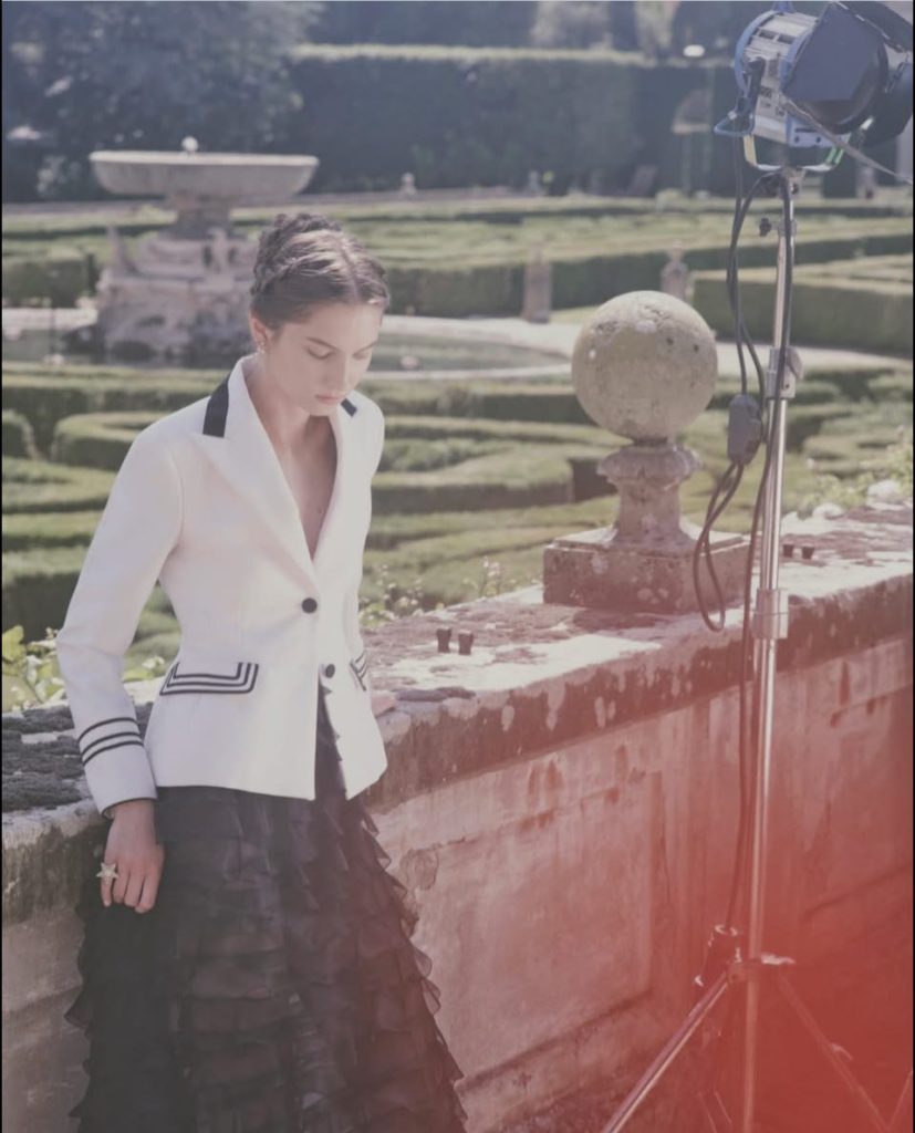 《Dior 》 禮拜一，準備出門、上班了嗎？今天想帶上那一只皮包呢？