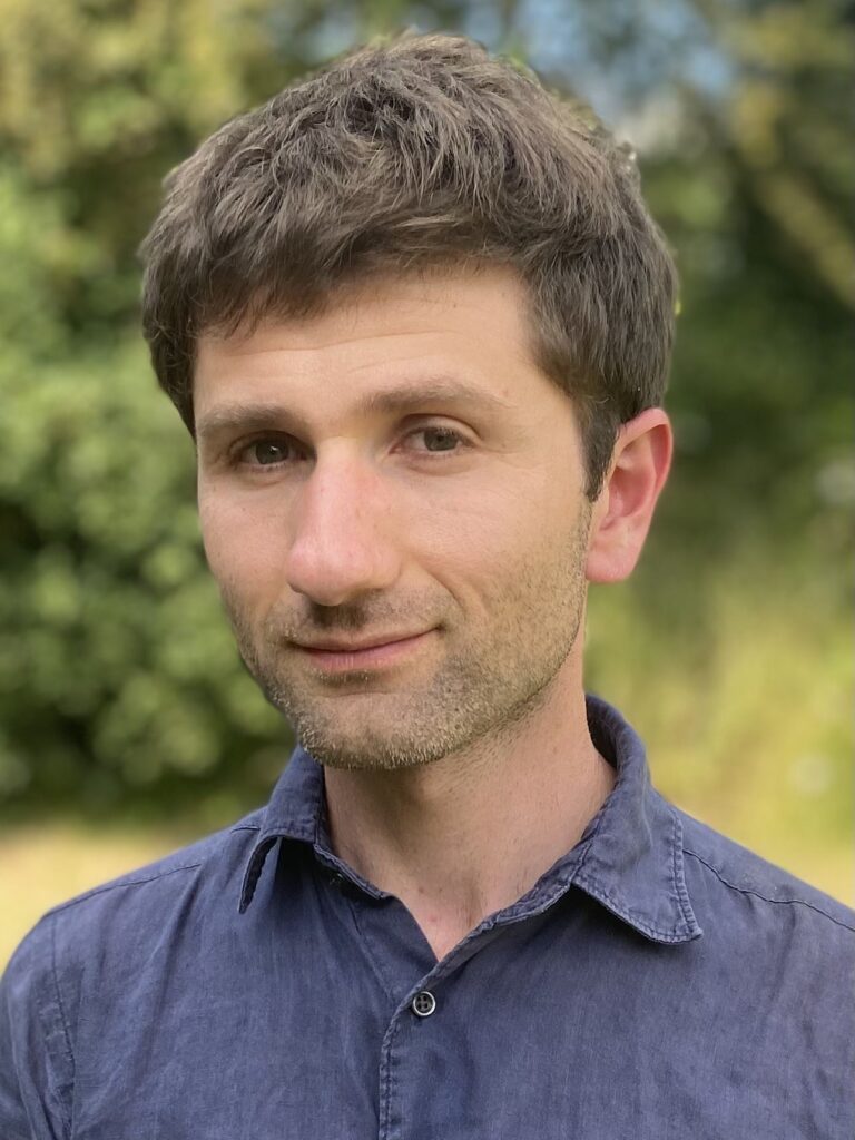 第29屆「臺法文化獎」揭曉 吳錫德、盧松共同獲獎 深耕臺法文化交流備受肯定 22 14 2 768x1024 1