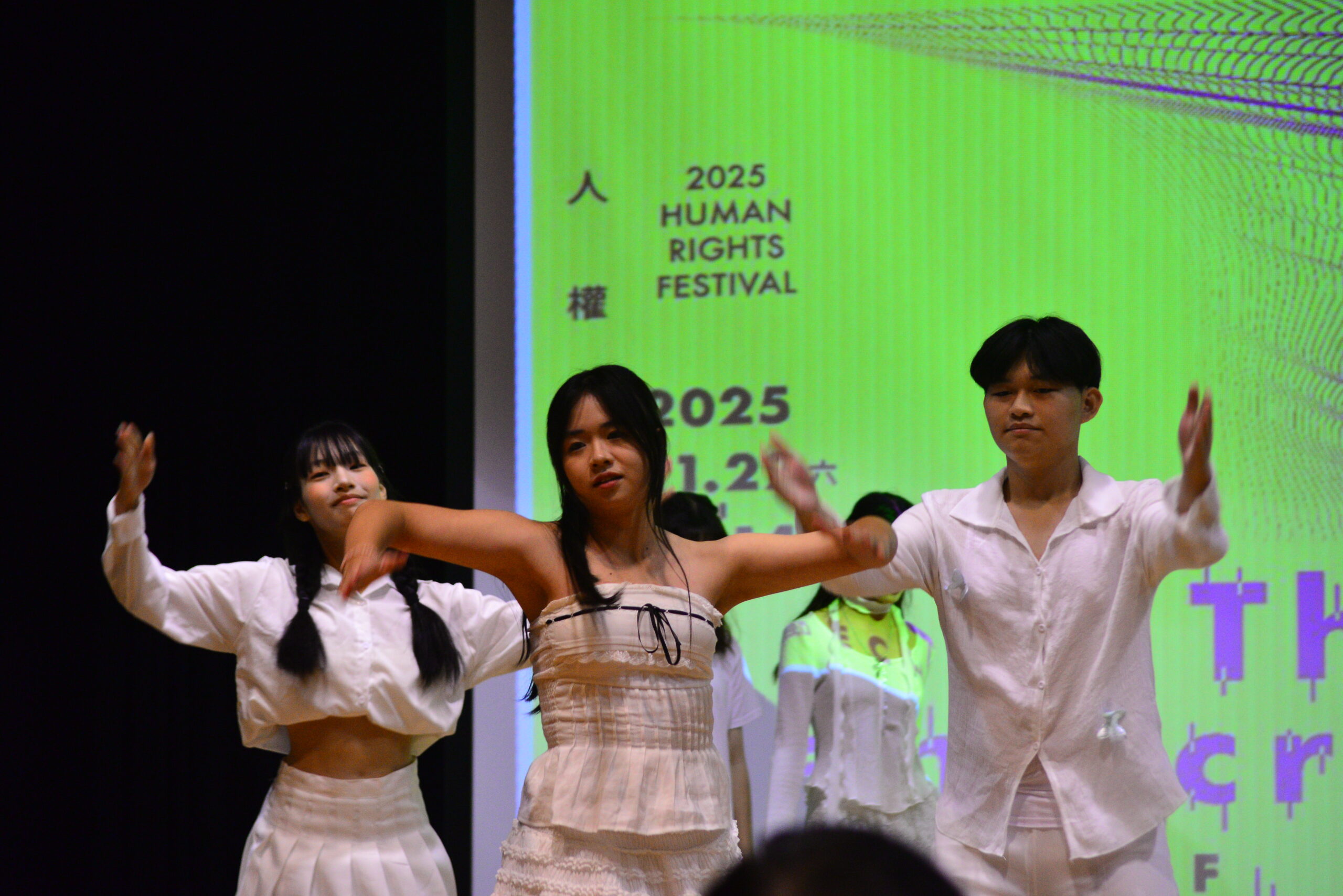 %E9%96%8B%E5%A0%B4%E8%A1%A8%E6%BC%94 %E8%8E%8A%E6%95%AC%E9%AB%98%E8%81%B7%E8%A1%A8%E6%BC%94%E8%97%9D%E8%A1%93%E7%A7%91 scaled 1