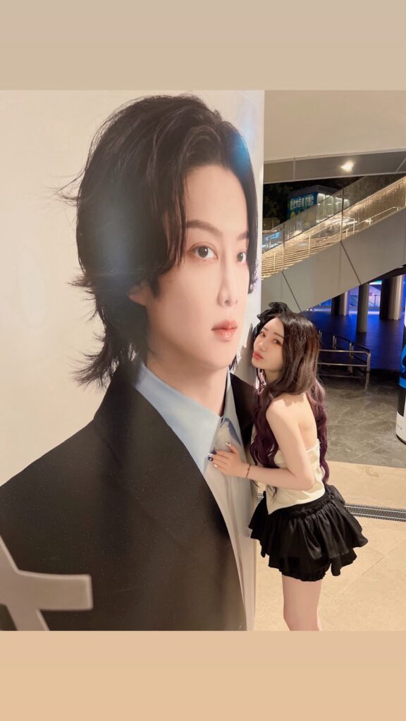 S 191840280 0 576x1024 1