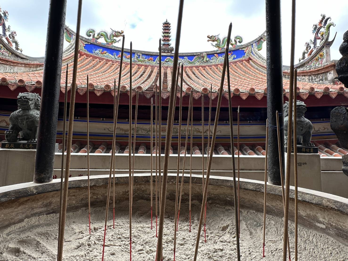 88歲翁宮廟內引發爆炸身亡「開運達人」楊登嵙　寺廟輕生後果嚴重！