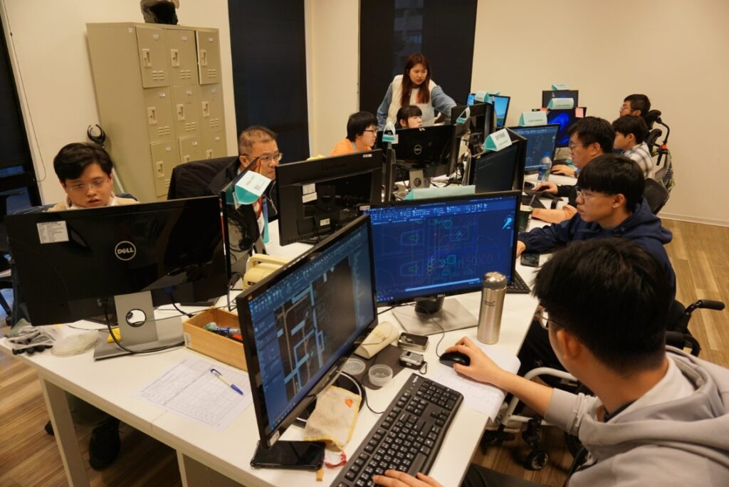 全臺唯一「BIM機電工程師職訓身障專班」結訓囉! 6 S 89252089 1024x684 1