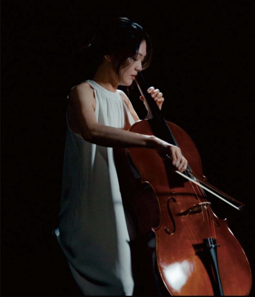 S 230449243 879x1024 1