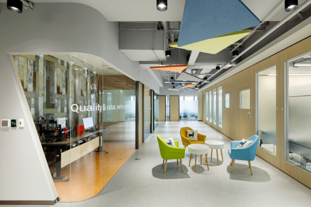 資訊服務領導品牌「叡揚資訊」37年深耕企業數位轉型 以AI+雲端+資安打造永續競爭力 4 01%E8%B3%87%E8%A8%8A%E6%9C%8D%E5%8B%99%E9%A0%98%E5%B0%8E%E5%93%81%E7%89%8C%E5%8F%A1%E6%8F%9A%E8%B3%87%E8%A8%8A 1