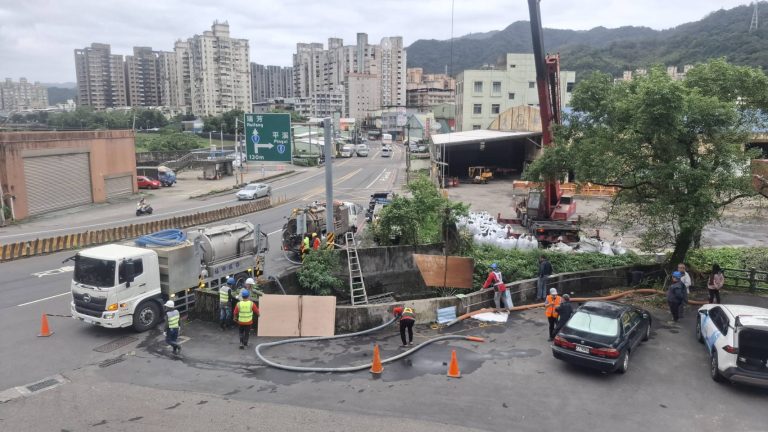 基隆水污染後續處理持續進行！市府完成清淤、強化監測　盛星動力遭重罰100萬