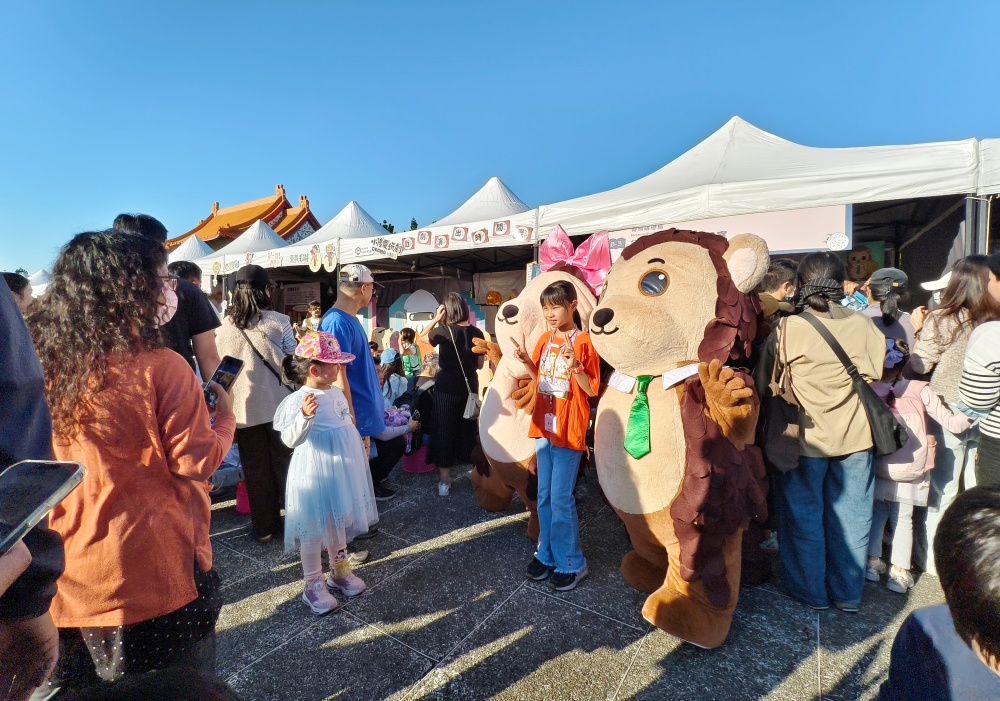 從漫畫看懂洗錢風險 洗防辦攜阿鎧、小璃打造閱讀節最熱鬧親子攤位 5 02%E8%87%BA%E7%81%A3%E9%96%B1%E8%AE%80%E7%AF%80