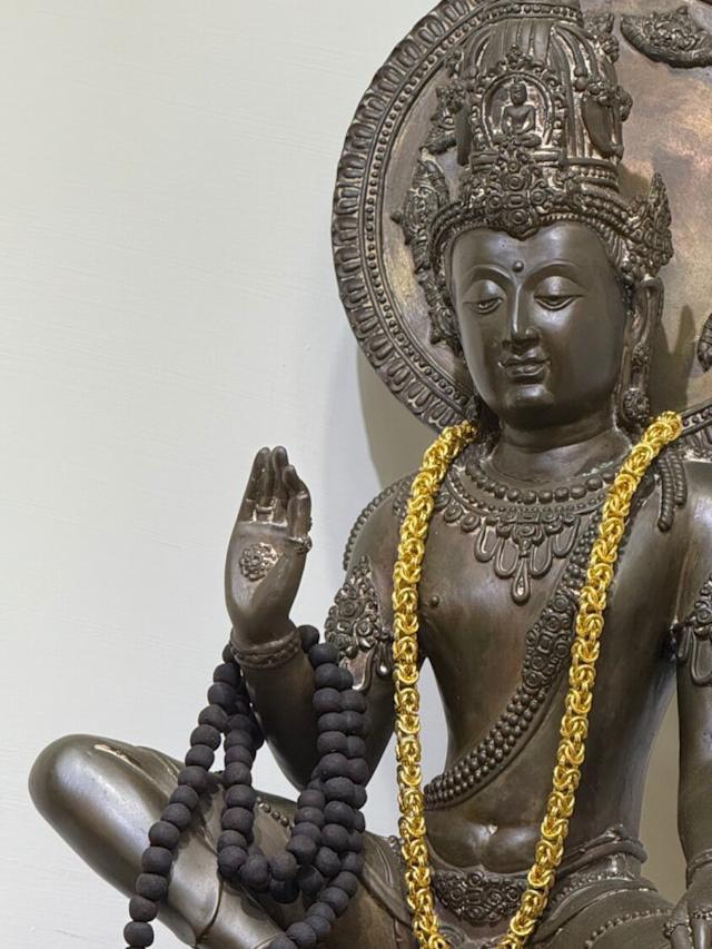 佛牌圈新顯學!佛牌研究者俊儀深耕十年成跨界信任代表 10 S 342614049 0