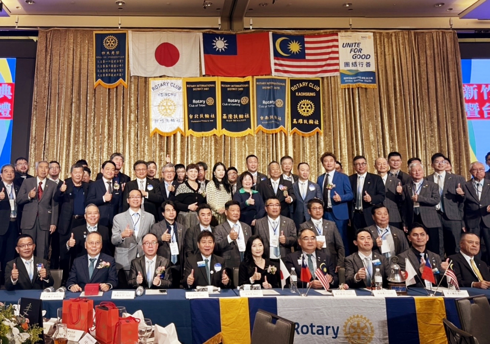 參與公益活動、善盡社會責任 台灣扶輪鎏金聯盟慨捐表揚竹東高中國際青少年交流營社會服務