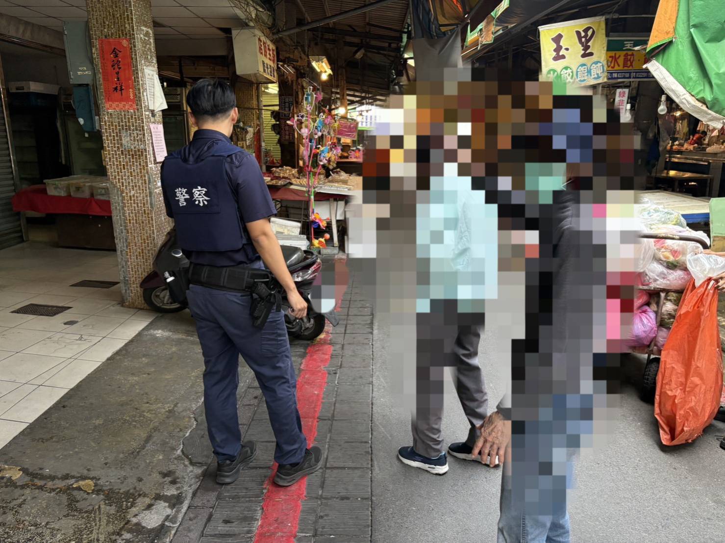 八旬老夫妻買菜找嘸車——東港警神速找回